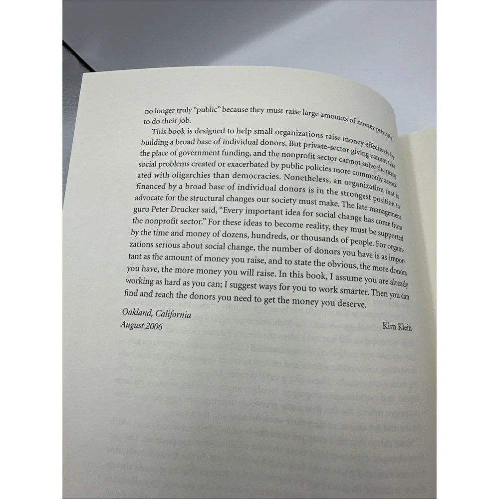 Fundraising‎ for Social Change by Kim Klein 5th Edition Chardon Press 2007 PB